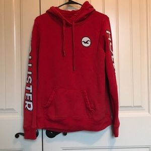 NWOT//Red Hollister Sweatshirt w/ logo🥀